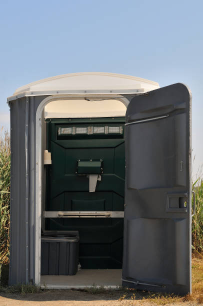 Best Portable bathroom rental  in Jefferson, TX
